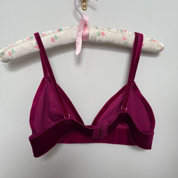 Urban outfitters Velvet Bralette in Rich Burgundy pink S - Picture 4 of 5